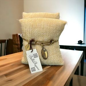 Inspirational “courage “ adjustable gold bangle bracelet❎